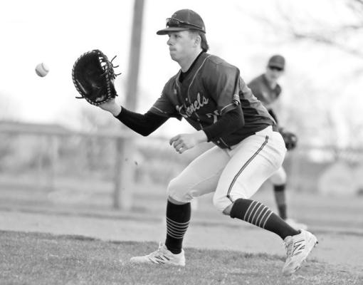 CONNER ERICKSON fields a ground ball at first base in Central City/Centura’s victory over Fort Calhoun last Thursday. Photo by Jordan Coslor