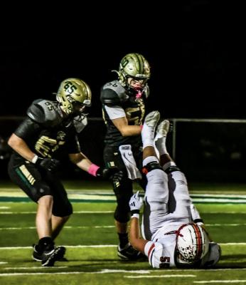 Bison Take Down Huskies ahead of playoffs