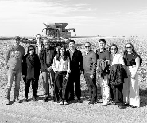 Nebraska Corn hosts Filipino trade team