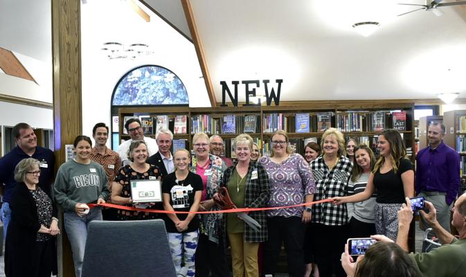 New look library holds ribbon cutting