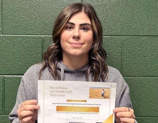 Rising Science Star Central City has become known for producing exception scientific minds and you can add Akeyli Bush to that list. Bush has worked closely with industry professionals and researchers in her own study.