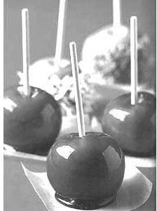 “Old-Fashioned Caramel Apples”