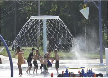 North Park splash pad opens last wee