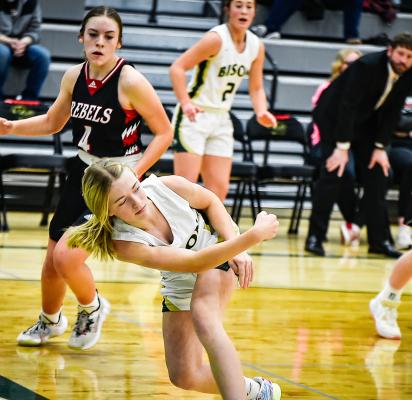 Extra Effort Last week the Bison found plenty of offensive success, but they also showed great heart, determination and effort all around the court. Friday Emma Brandes had a breakout performance scoring, but made great plays like this one to keep the possession alive sacrificing her body.