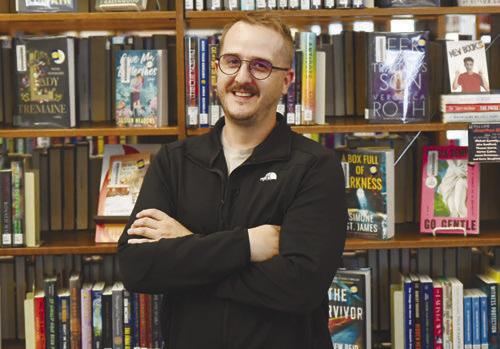DIERKS RETURNS TO HIS ROOTS AT LIBRARY