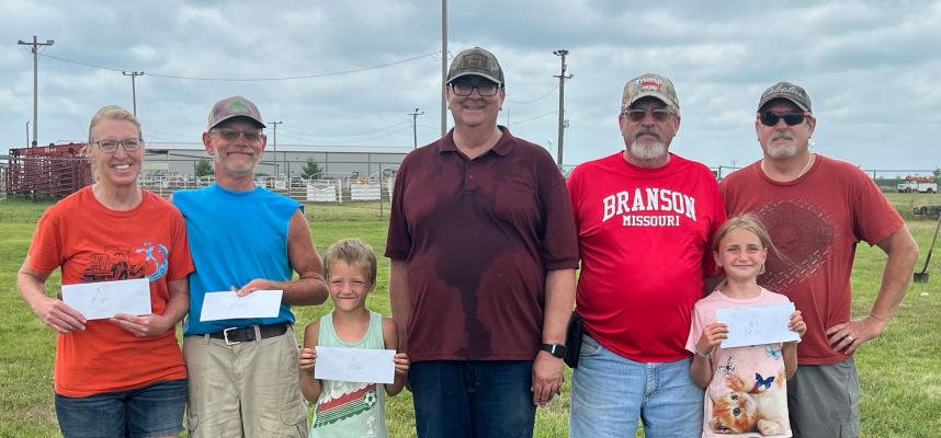 We played horseshoes on Sunday the 28th for the fair… we played 40 shoes and everyone played each other..we had 3 people tie for first place with 4 wins and 2 losses…and 2 people tie for 4th with 3 wins and 3 loses.. In the order they placed pictured l-r: Karla Stelk, Marvin Garbers, CJ McIlheran, Kurt Mesner, Rick Parker, Paisley McIlheran and Donnie Parker..