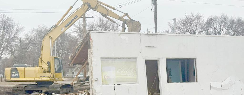 The End of an Era For generations on this site sat a building that held special memories for Central City residents. From the D&amp;D Drive Inn to M&amp;M Liquor, the building was a landmark in the community. On Monday the building came down but the memories still remain. That was evident this week as community members joined us on social media to have a conversation about those who helped make the building special over the years.