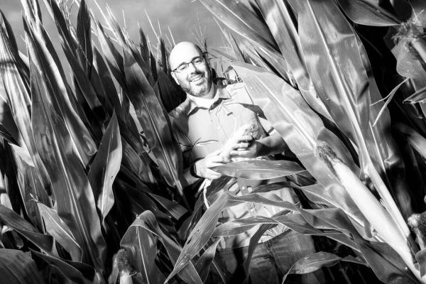 State’s corn expertise helps crack code in journey to revolutionize ag