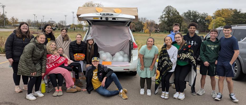 DECA participates in local trunk or treat event
