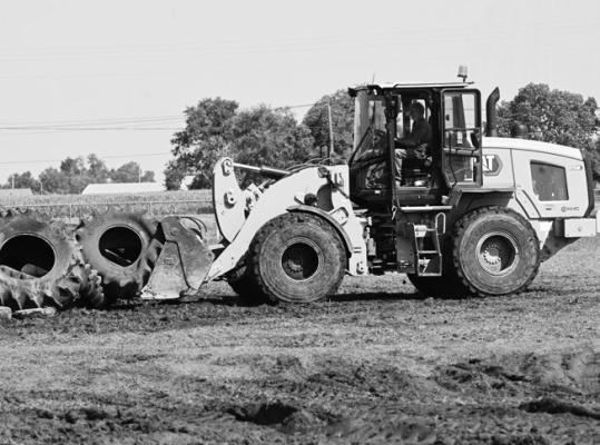 CREWS with the Merrick County Highway Department lent a hand helping residents during Saturday’s 2026 Merrick County Tire Amnesty event at the Merrick County Fairgrounds. Photo by Michael Happ