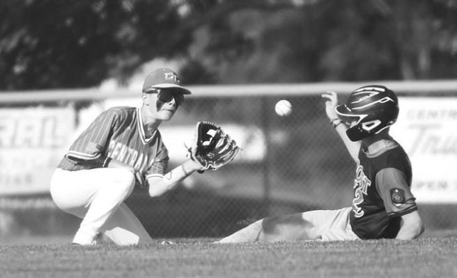 COLTON BOROFF attempts to tag out a stealing Aurora baserunner at second base. Boroff walked once and scored a run in Central City’s 6-2 loss.