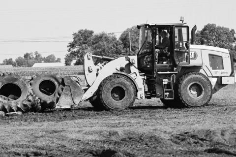 CREWS with the Merrick County Highway Department lent a hand helping residents during Saturday’s 2026 Merrick County Tire Amnesty event at the Merrick County Fairgrounds. Photo by Michael Happ
